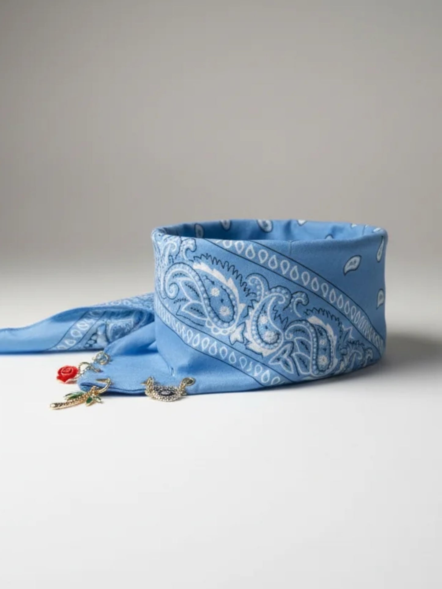 BANDANA AIGUE (1 LETTRES)