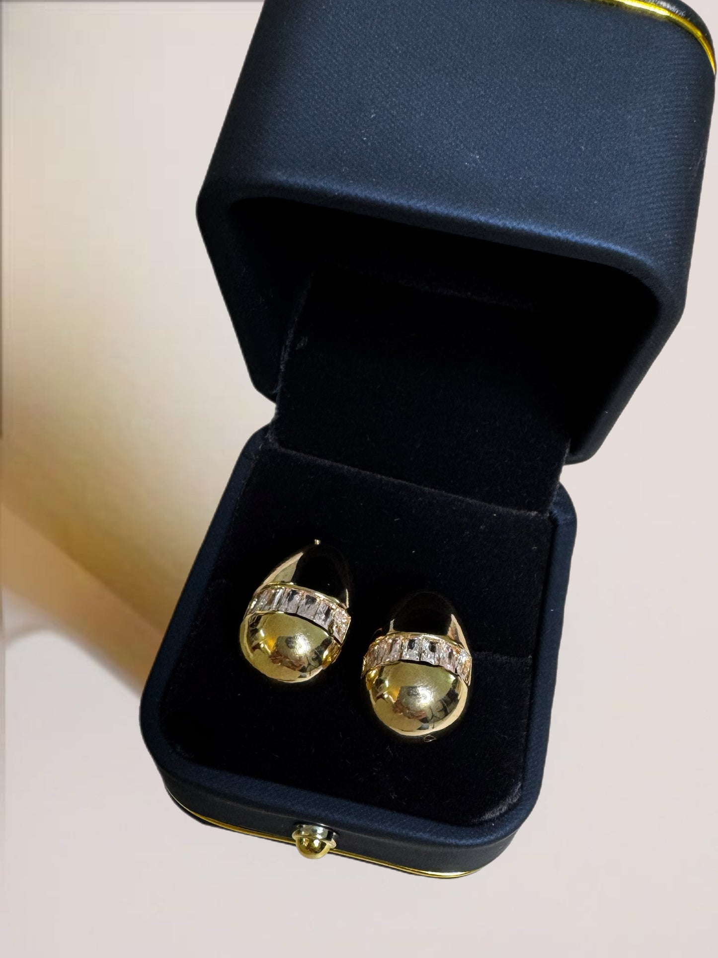 Boucle d’oreille Botte