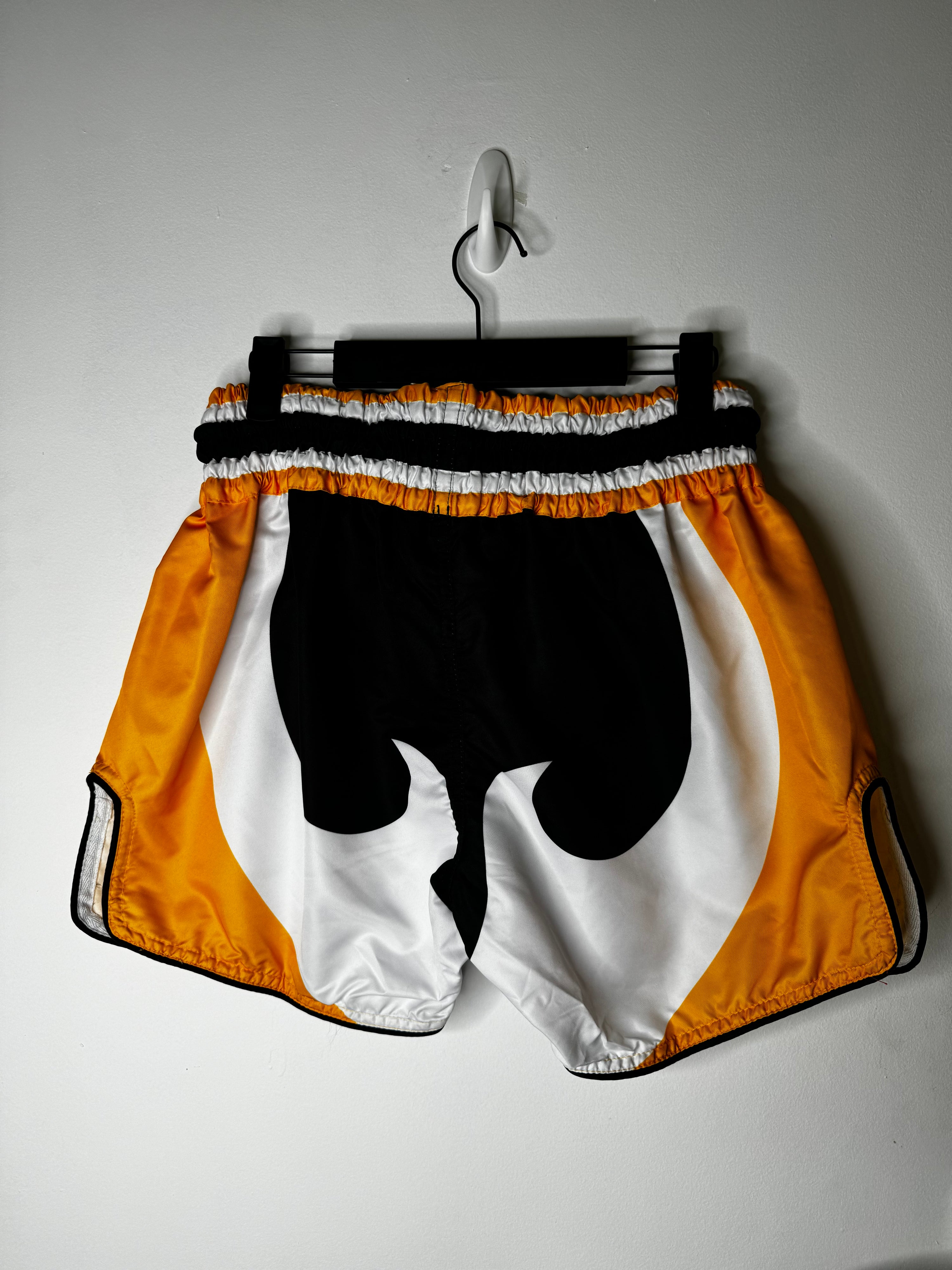 Short MUAY THAI Black & Yellow