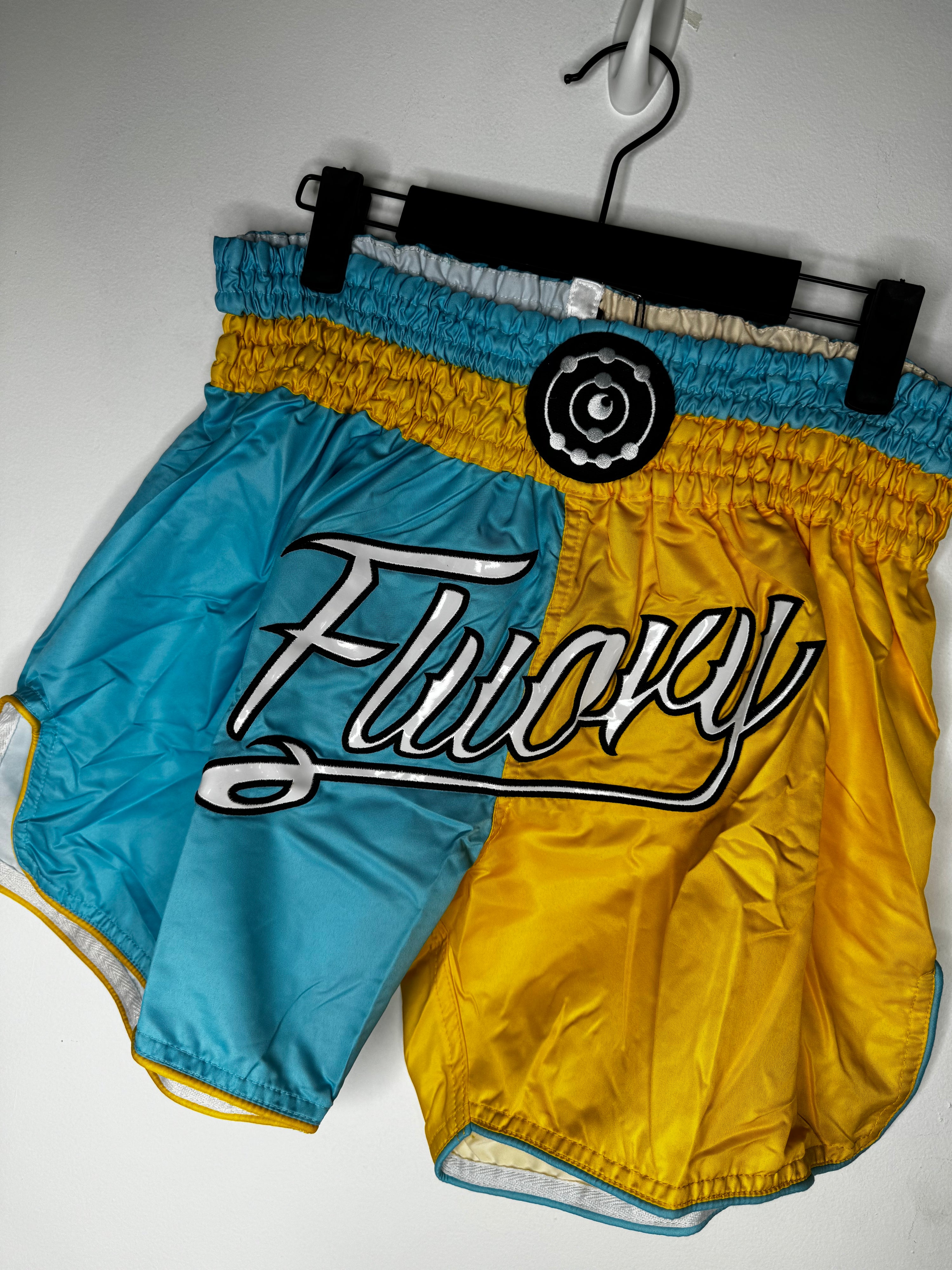 Short MUAY THAI Half Blue Half Yellow